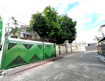 เช่าโฮมออฟฟิศ ถนนลาดพร้าว : ให้เช่าบ้านเดี่ยว / Home Office 2 ชั้น ทำเล โชคชัย 4 ลาดพร้าววังหิน / เฟอร์นิเจอร์บางส่วน / อยู่อาศัย ไม่สัตว์เลี้ยง หรือ Home Office ไม่จดบริษัท