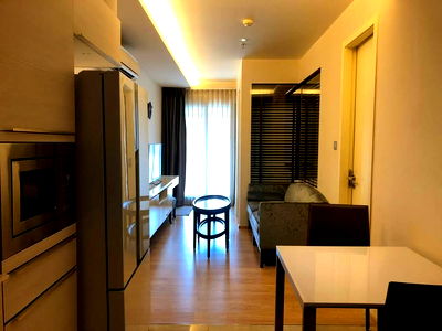 คอนโดให้เช่า : คอนโดให้เช่า เอช สุขุมวิท 43 (CRS03453)