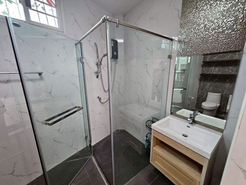 รูป ให้เช่าบ้านเดี่ยว 2 ชั้น ตกแต่งพร้อมเข้าอยู่ ในโครงการ เดอะ คอมพลีท ศรีราชา - รูปที่ 14/16