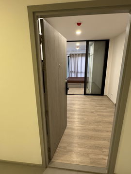 ให้เช่าคอนโด ออริจิ้น ปลั๊ก แอนด์ เพลย์ สิรินธร สเตชั่น อาคาร B ชั้น 3 ขนาด 26 ตรม. ทั้งชั้นมี 5 ห้อง ไม่มีห้องตรงข้าม