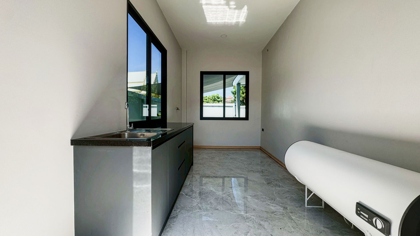 picture Luxury Pool Villa for Sale – Thung Klom–Tan Man, Pattaya - 19/23