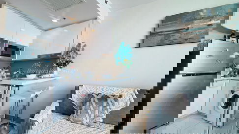 🛏️ 1 ห้องนอน - 🛁 1 ห้องน้ำ - 🏙️ Sea View - 🌏 ชื่อชาวต่างชาติ - 🏢 The Riviera WongAmat Beach Pattaya - รหัส: RW79