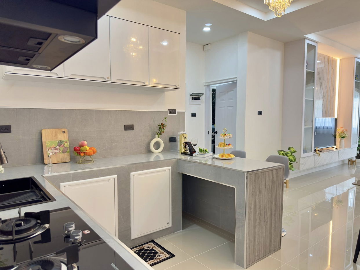 picture Beautiful Move-In Ready House for Sale – Khao Noi Area, Pattaya - 8/15