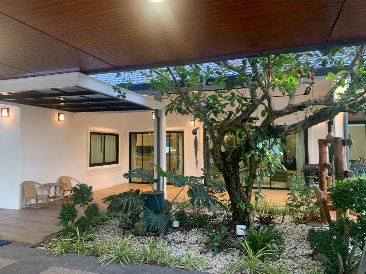 picture Single-story pool villa for  rent with 4 bedrooms, 7 bathrooms and 4 parkings. - 20/26