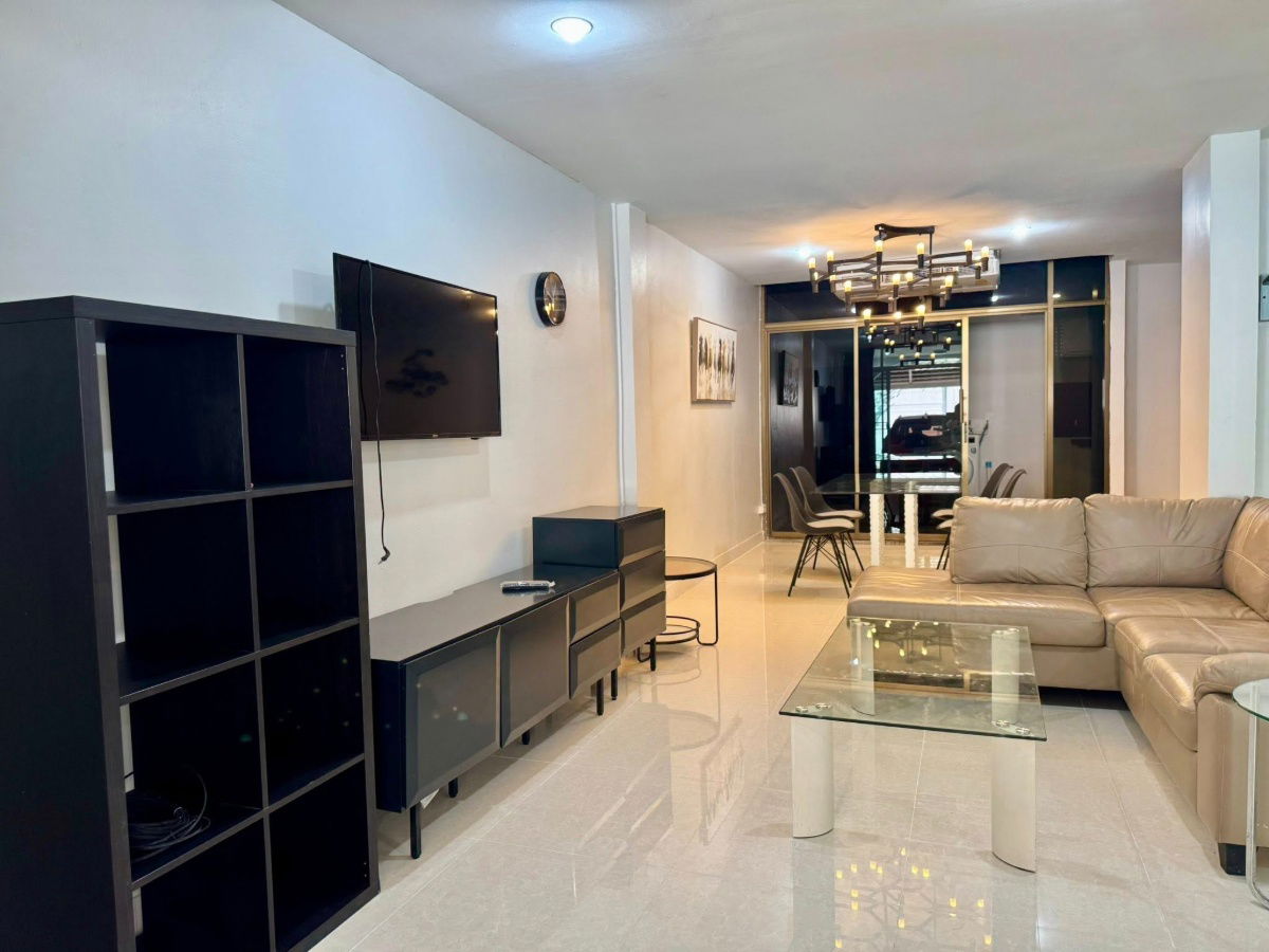 picture Townhouse for rent at Sukhumvit 93 (SPSAD3727) - 4/18