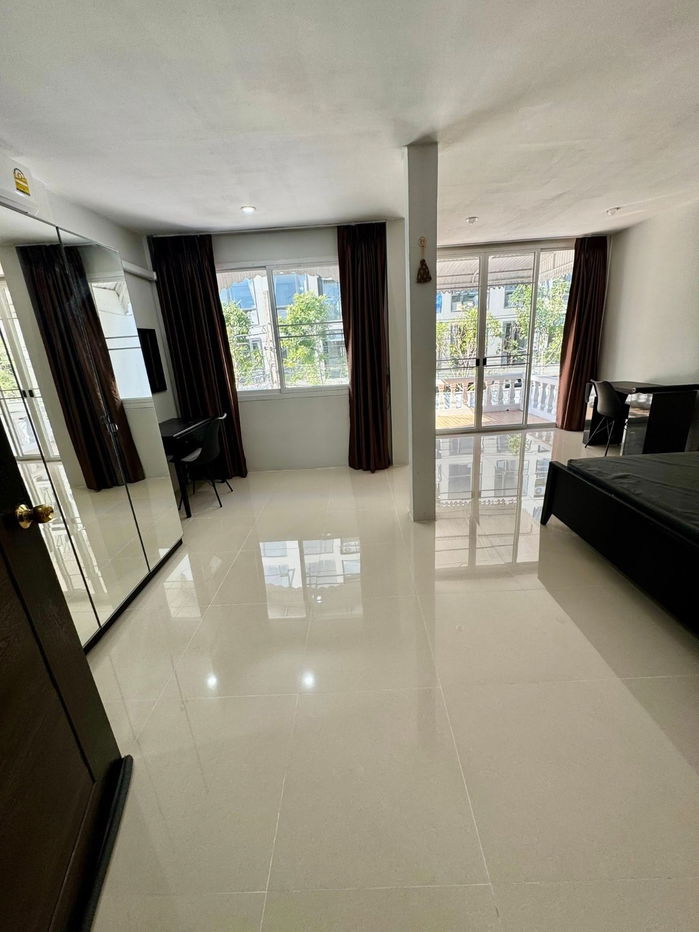 picture Townhouse for rent at Sukhumvit 93 (SPSAD3727) - 12/18