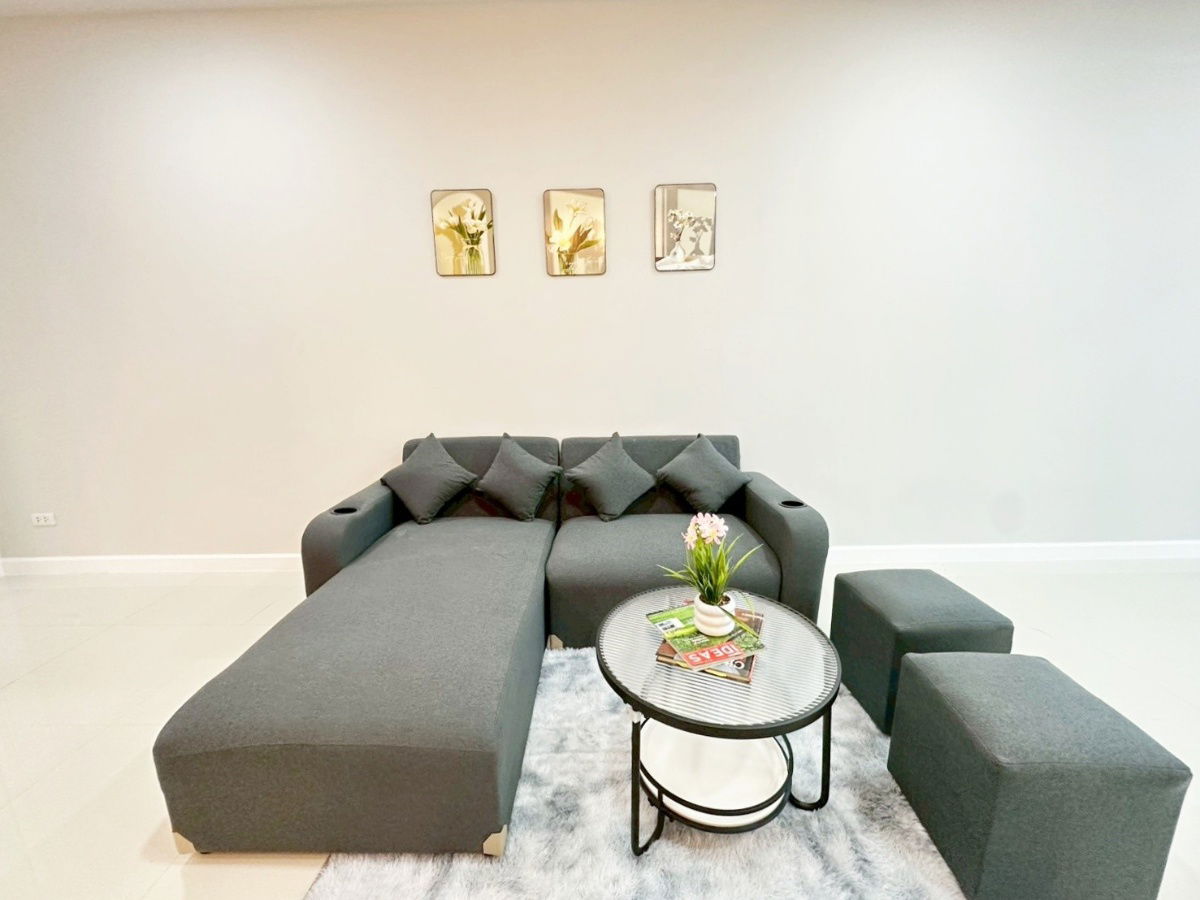 รูป ทาวน์โฮม3ชั้น ตกแต่งรีโนเวทใหม่ ทำเลดี อยู่ต้นโครงการ หมู่บ้าน เบล็สทาวน์ ถนนรามอินทรา  127 มีนบุรี ใกล้รถไฟฟ้า - รูปที่ 7/48