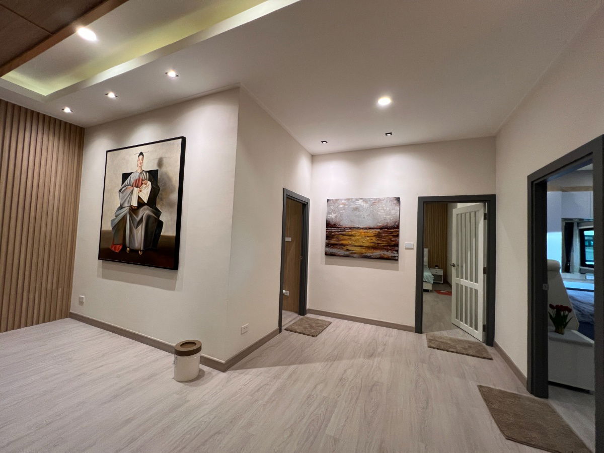 picture Single-story pool villa for  rent with 4 bedrooms, 7 bathrooms and 4 parkings. - 15/26