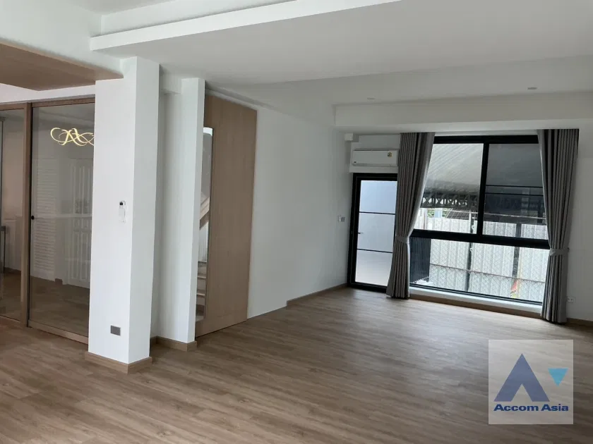 picture 🔼🔽 AccomA 📩 Fully Furnished 4 BR Townhouse in Khlong Tan Nuea (AA45144) - 7/15