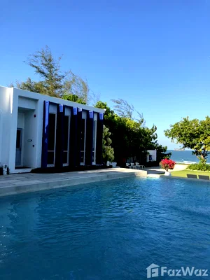 Condos for sale : Beachfront condominium located in Khao Tao 5930608