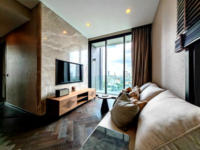 Condos for rent : P0392 The Esse Sukhumvit 36 Super Luxury Condominium Connected to BTS Thonglor