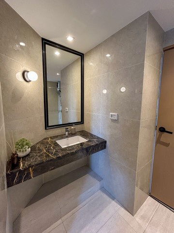 รูป ขายคอนโดบางนา เรสซิเด้นส์ 2 ห้องนอน รีโนเวทใหม่ ใกล้ BTS บางนา ราคาแค่ 2.69 ลบ. - รูปที่ 12/14