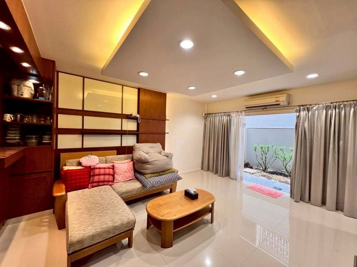 picture Townhome for Rent Noble Cube Pattanakarn (SPSAD3728) - 3/10