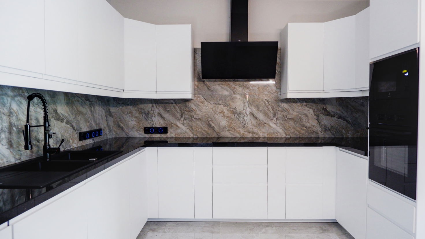 picture Luxury Pool Villa for Sale – Thung Klom–Tan Man, Pattaya - 8/23