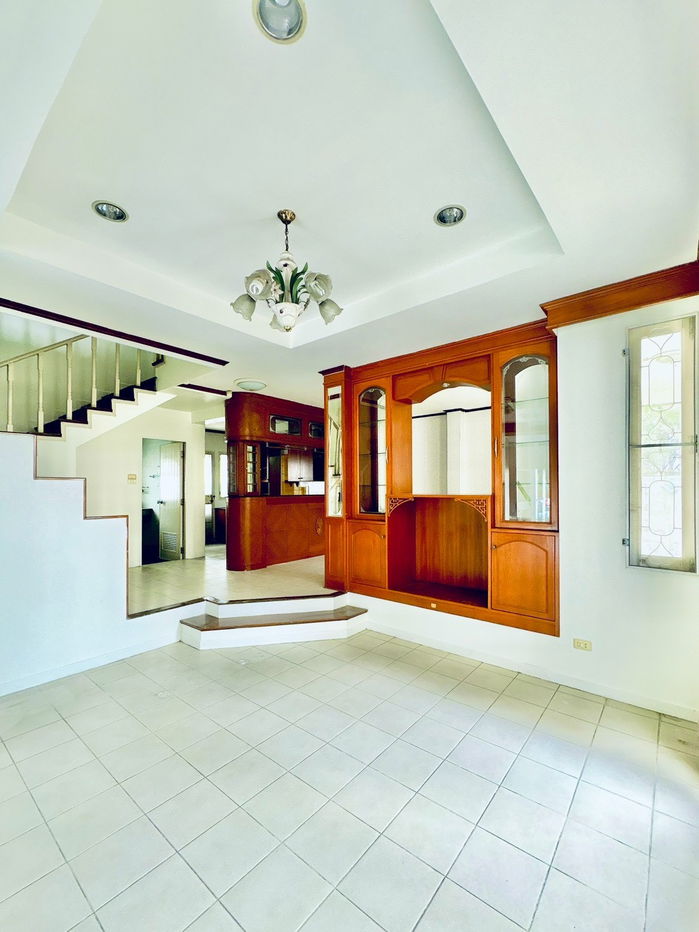 picture House for Sale 4 Bedrooms Near Jomtien Beach - 4/18