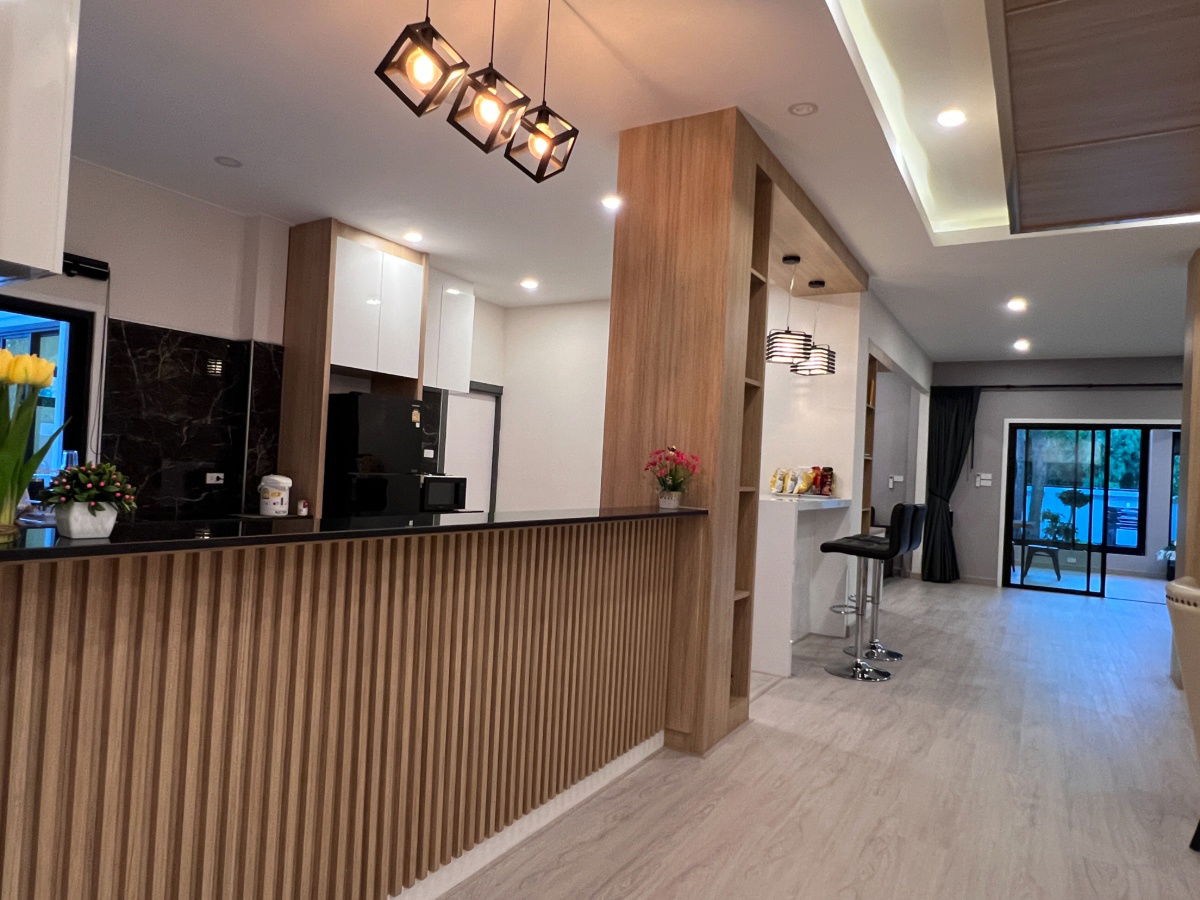 picture Single-story pool villa for  rent with 4 bedrooms, 7 bathrooms and 4 parkings. - 9/26