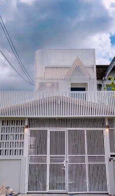 ทาวน์โฮม MRT มหาดไทย : 098AGKI✨ ขายบ้านรีโนเวทใหม่ หลังมุม สวยจัด! ลาดพร้าว 101 แยก 17 