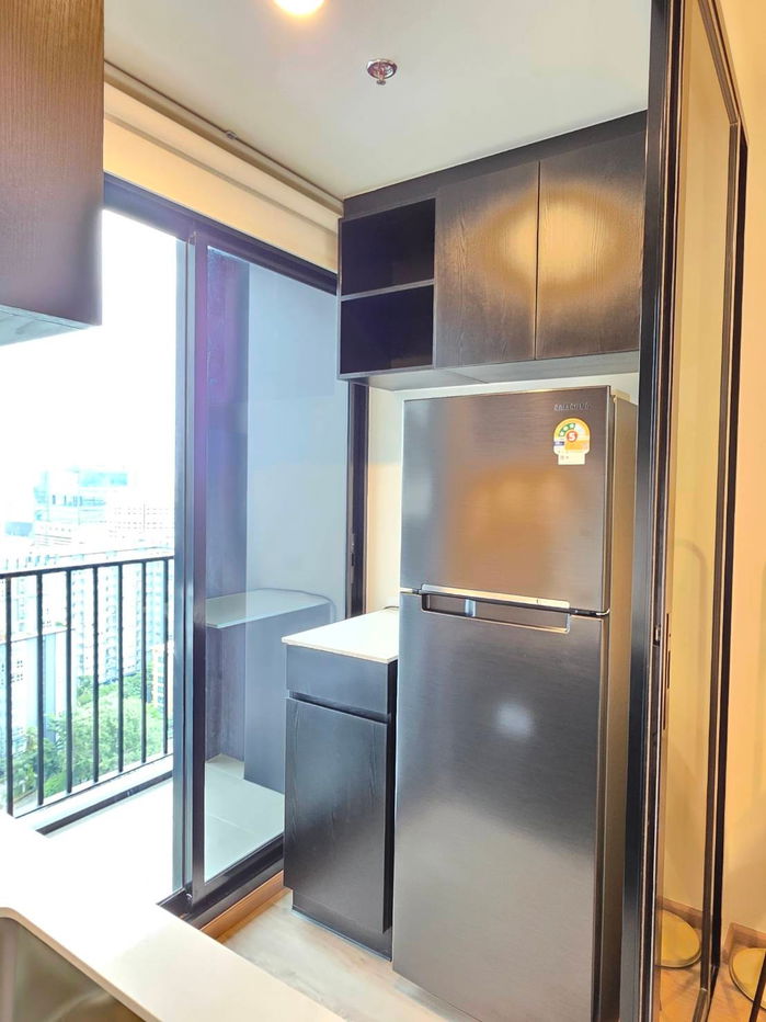 รูป ให้เช่า 📍 Nue District R9 Rama 9 📍 เฟอร์นิเจอร์ และ เครื่องใช้ไฟฟ้าครบ ใกล้ เซ็นทรัลพระราม 9 - รูปที่ 9/11