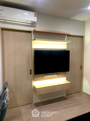 Condos for rent : 1-BR Condo Noble State 39, 28th Floor, 400m to BTS Phrom Phong (ID 1997352)