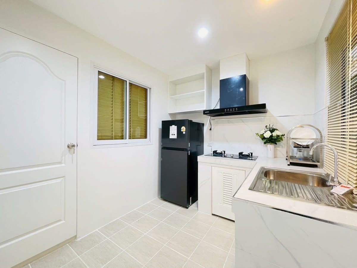 picture Fully Furnished 2-Bedroom House in East Pattaya - 7/17