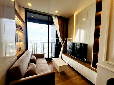 Condos for rent : 1 Bed Large Room  City View Fully furnished Good Location Close to BTS Ari station 220 m. @ Noble Around Ari 