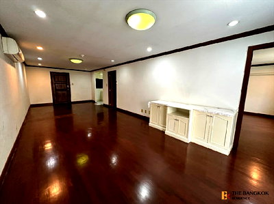 ขายคอนโด : Rare Unit  💌 ทำเลพร้อมพงษ์ ห้องใหญ่ 💌  Acadamia Grand Tower ใกล้ Bts พร้อมพงษ์