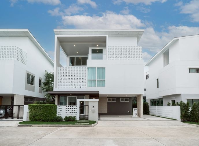 4-bed house for rent, 329 sqm, 52.5 sq wah, Nirvana Absolute Krungthepkreetha