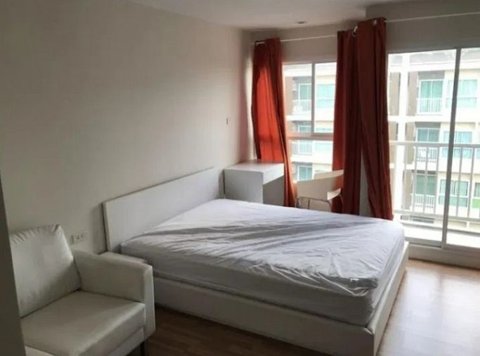 ห้องพร้อมอยู่ คอนโด we condo เอกมัย-รามอินทรา ตึก D ชั้น 8 ของครบ 26 ตรม.  เพียง 7,500 บาท