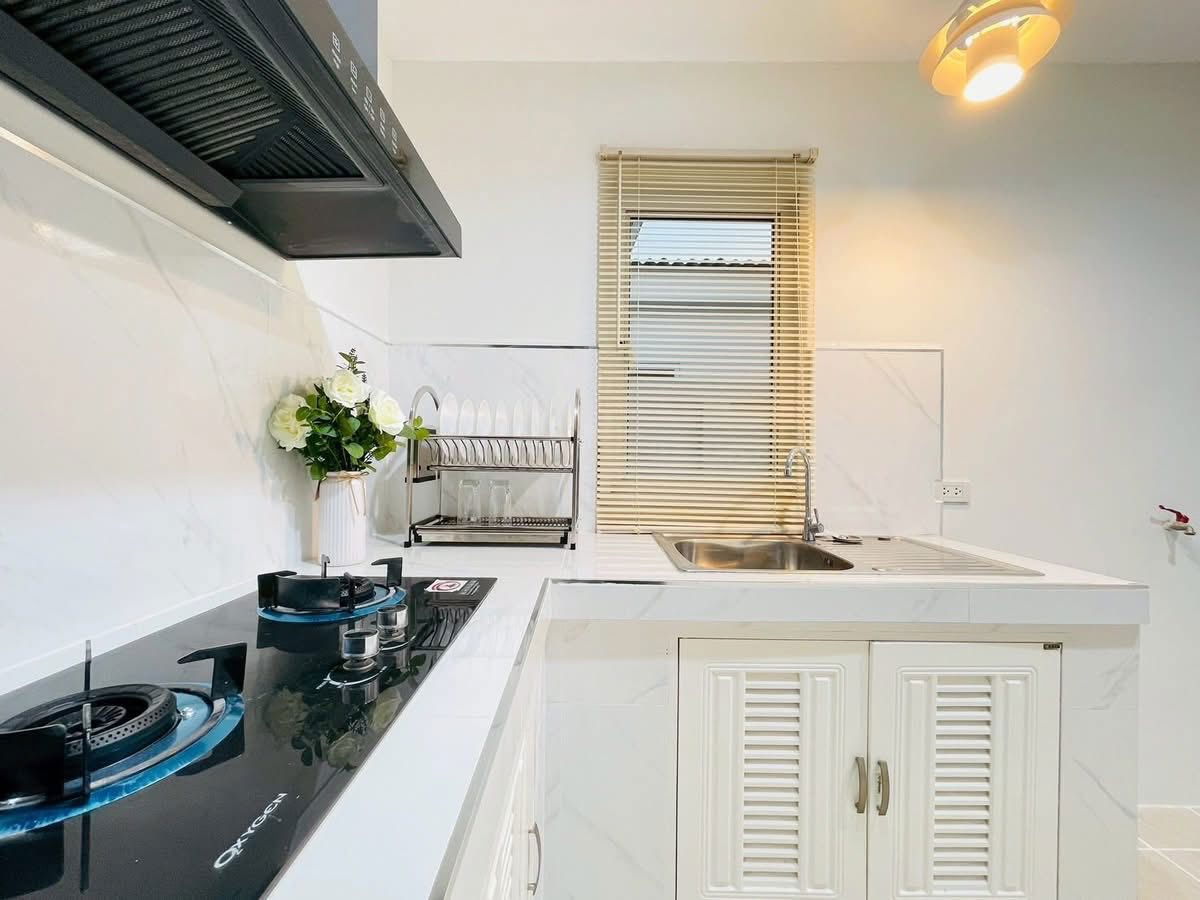 picture Fully Furnished 2-Bedroom House in East Pattaya - 9/17