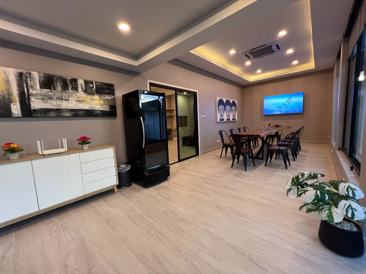 picture Single-story pool villa for  rent with 4 bedrooms, 7 bathrooms and 4 parkings. - 12/26