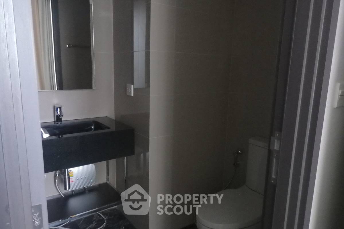 รูป คอนโด 1-ห้องนอน ที่ ดิ เอดจ์ สุขุมวิท 23 ใกล้ MRT สุขุมวิท (ID 884486) - รูปที่ 9/19