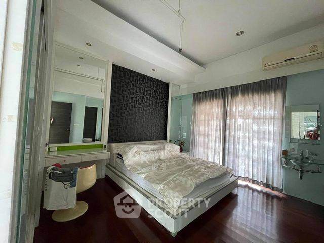 รูป คอนโด 2-ห้องนอน ที่ บ้านกลางกรุง สยาม-ปทุมวัน คอนโดมิเนียม ใกล้ BTS ราชเทวี (ID 889561) - รูปที่ 8/12