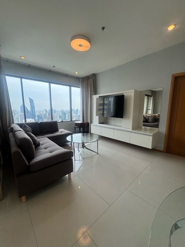 P0409 ให้เช่าคอนโด The Emporio Place สุขุมวิท 24 คอนโดหรูใจกลางพร้อมพงษ์ ห้องรีโนเวทใหม่ สภาพเหมือนใหม่ พร้อมเข้าอยู่