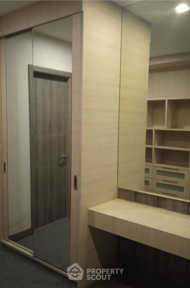 รูป คอนโด 1-ห้องนอน ที่ ทราเพโซ สุขุมวิท 16 ใกล้ MRT ศูนย์การประชุมแห่งชาติสิริกิติ์ (ID 2316824) - รูปที่ 10/15