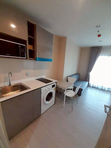 น็อต อยู่สบาย พร้อมดูแล 2 ปีลดได้ ราคาดีจัด / ห้องพร้อมอยู่ ของครบมีเครื่องซักผ้า  ให้เช่า Aspire Erawan Prime ใกล้ BTS ช้างเอราวัณ 40 เมตร