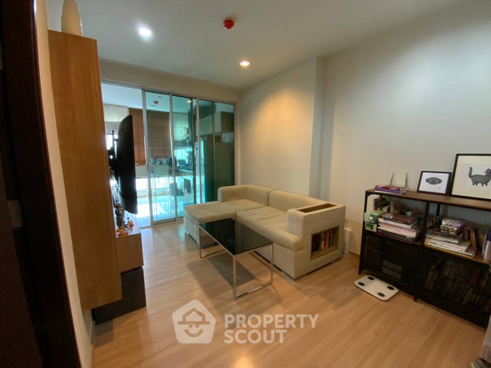 picture 1-BR Condo at Rhythm Sathorn near BTS Saphan Taksin (ID 681232) - 1/7