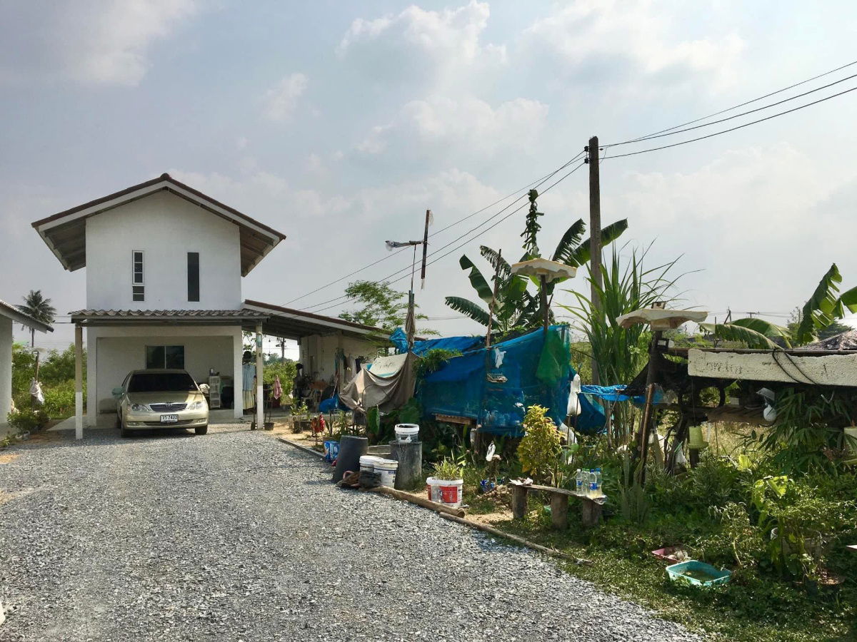 รูป ขายบ้านรวม 2 หลัง ใกล้ถนนใหญ่ เหมาะทำกิจการ/พักตากอากาศ/แชร์อยู่ได้ 2 ครอบครัว - รูปที่ 5/5