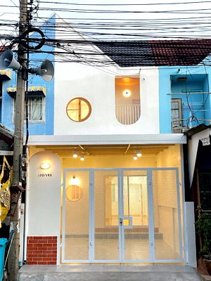 ทาวน์โฮม แม็คโคร บางบัวทอง : 🔥 บ้านสวยสไตล์มินิมอล ทำเลทอง ติดถนนเมน🌟 หมู่บ้านรัตนาวดี