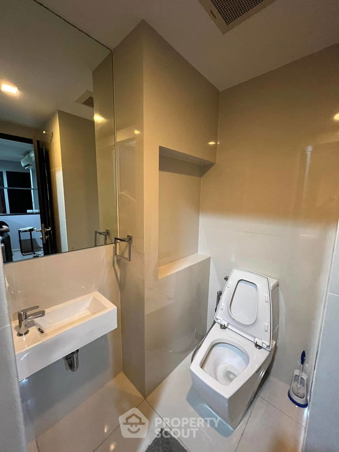 รูป คอนโด 1-ห้องนอน ที่ ริทึ่ม สุขุมวิท 44/1 ใกล้ BTS พระโขนง (ID 801683) - รูปที่ 1/6