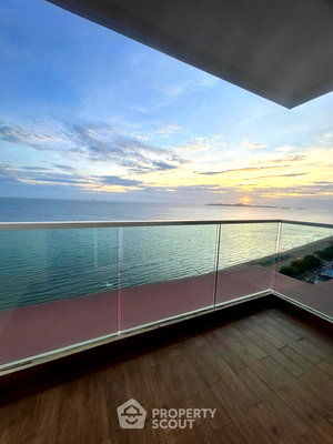 Condos for sale : 1-BR Condo at Cetus Beachfront close to Jomtien Beach (ID 1544486)