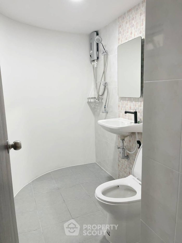 รูป คอนโด 1-ห้องนอน ที่ ไอทีเอฟ - สีลมพาเลส ใกล้ BTS ช่องนนทรี (ID 1932748) - รูปที่ 7/9