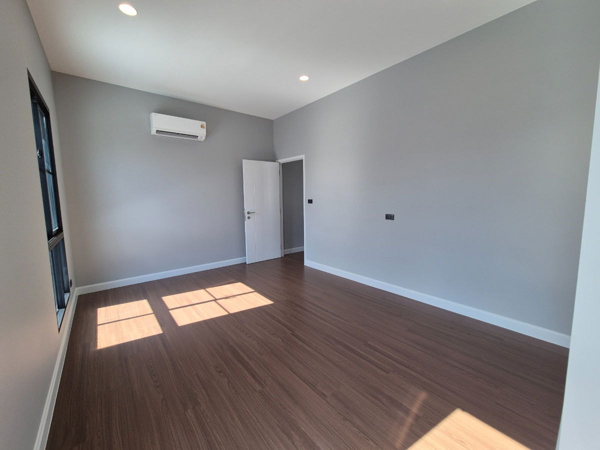 รูป 🔥( ราคาพิเศษสุดๆ ) บ้านมือ 1 โครงการเศรษฐสิริ ดอนเมือง จากแสนสิริ บ้านเดี่ยวไซส์ใหญ่ ใกล้สนามบินดอนเมือง - รูปที่ 21/24