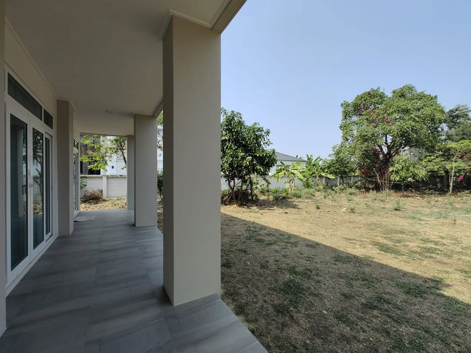 รูป HR3099FOR RENT Luxury Home in Lakewood Country Club – Bangna KM.18ใช้ชีวิตระดับ Exclusive ในอ้อมกอดของธรรมชาติและสนามกอล์ฟ  - รูปที่ 4/24