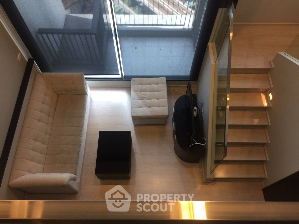 รูป ดูเพล็กซ์ 1-ห้องนอน ที่ ริทึ่ม สุขุมวิท 44/1 ใกล้ MRT คลองเตย (ID 950924) - รูปที่ 4/8