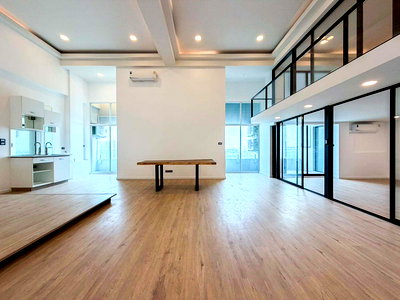 Condos for sale Tesco Lotus Superstore Rattanathibet : Amazing deal! CNP Condo, Chaengwattana, 100 sq m, near MRT Pink Line Muang Thong Thani, 16th floor.