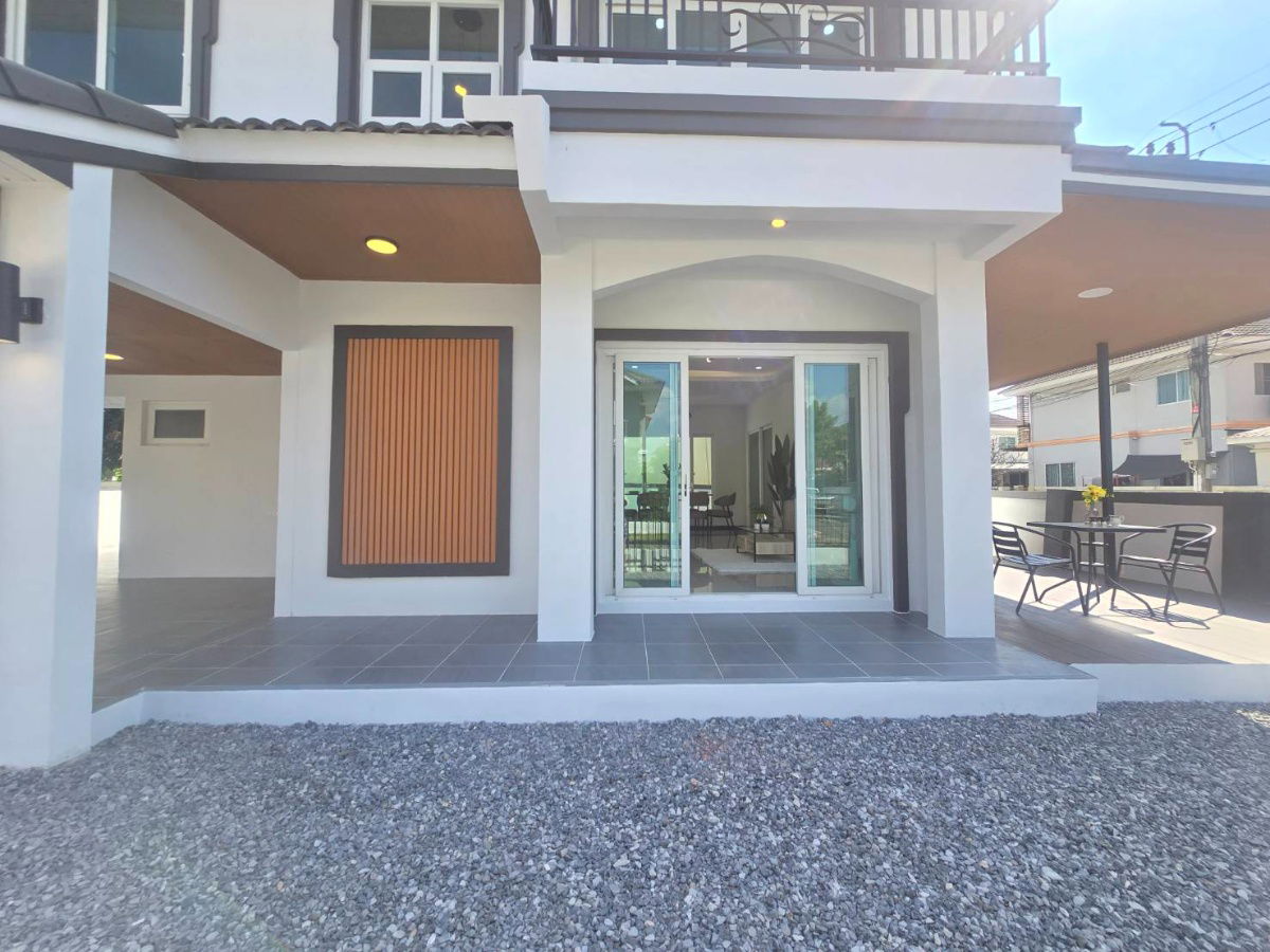 รูป บ้านเดี่ยวหลังใหญ่ ทำเลดี  ราคาถูก หมู่บ้าน เพอร์เฟคสุวรรณภูมิ เฟส2 ร่มเกล้า6/1 มีนบุรี ตกแต่งรีโนเวทใหม่ แถมเฟอร์ฯสวยงาม - รูปที่ 8/40