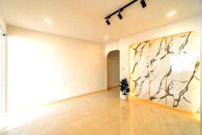 ทาวน์โฮม แม็คโคร บางบัวทอง : 🏡 ขายทาวน์เฮาส์ทำเลทอง ใกล้รถไฟฟ้า MRT และสิ่งอำนวยความสะดวกครบครัน