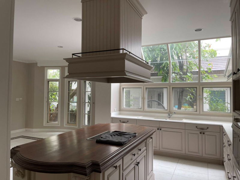 ขายบ้านเดี่ยว : 🏡 ขายบ้านเดี่ยวสุดหรู หมู่บ้านลดาวัลย์ รามอินทรา