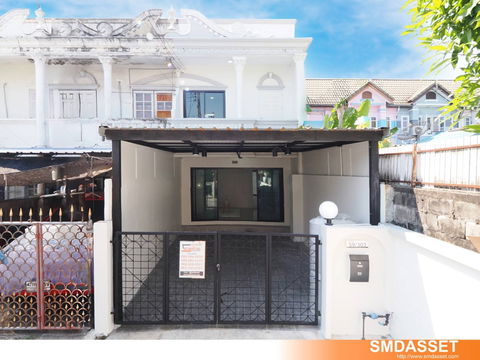 Clearance Sale  ทาวน์เฮ้าส์ 2 ชั้น ม.พรร่มเย็นวิลล่า ขนาด 20 ตร.ว. 3นอน 2น้ำ บ้านหลังริม น่าอยู่มาก ทำเลดี วัสดุพรีเมี่ยม [ลำลูกกา11-เสมาฟ้าคราม]