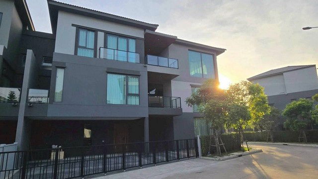 รูป HU7027 บ้านเดี่ยวให้เช่า บ้านกลางเมือง ดิ อิดิชั่น บางนา สมุทรปราการ - รูปที่ 1/8